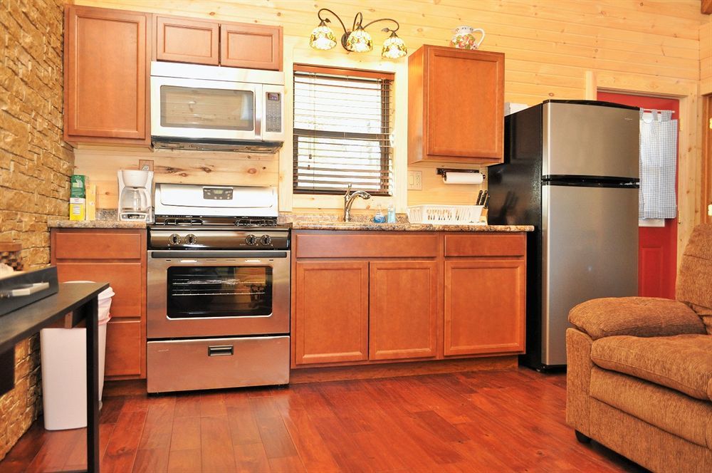 Отель Pleasant Grove Farm Llc Lyons Экстерьер фото