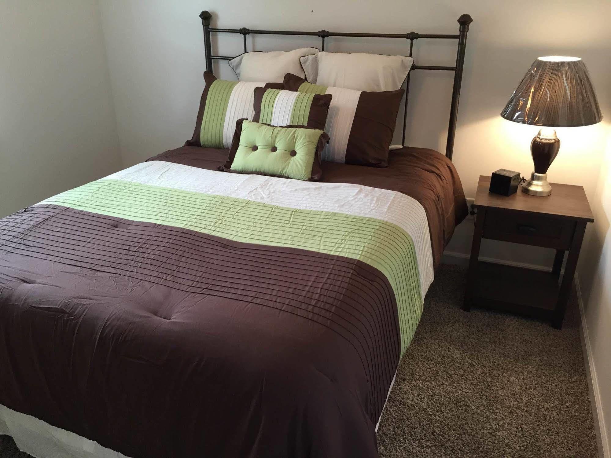 Отель Pleasant Grove Farm Llc Lyons Экстерьер фото