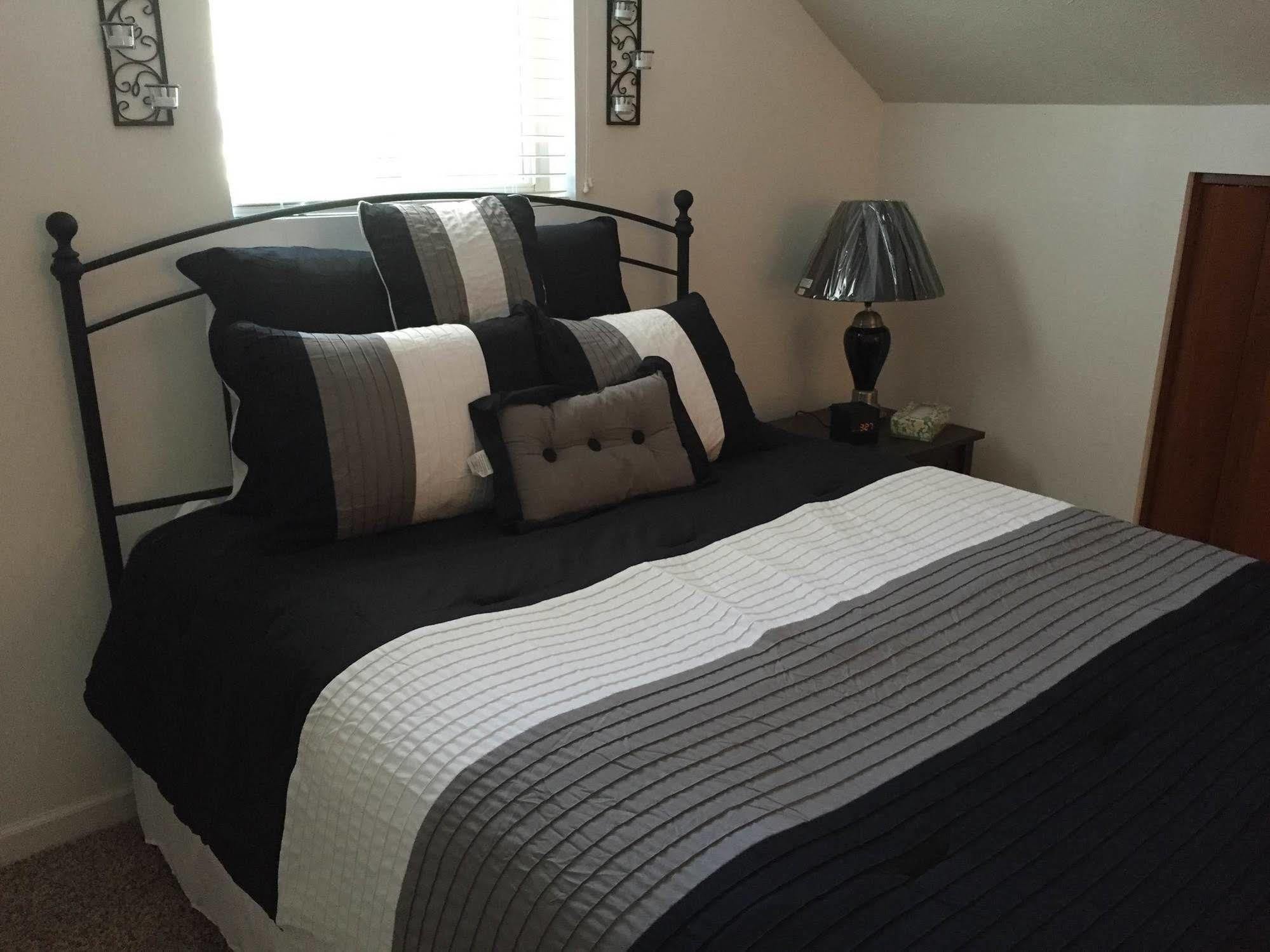 Отель Pleasant Grove Farm Llc Lyons Экстерьер фото