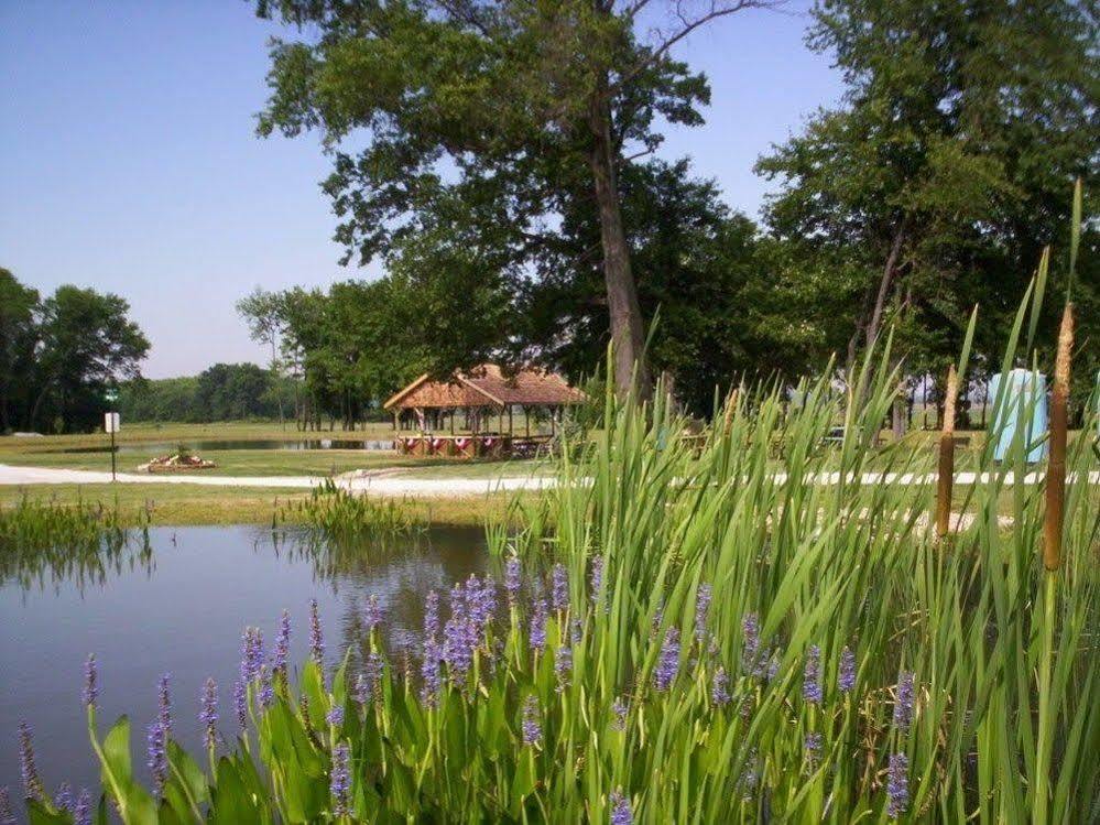 Отель Pleasant Grove Farm Llc Lyons Экстерьер фото